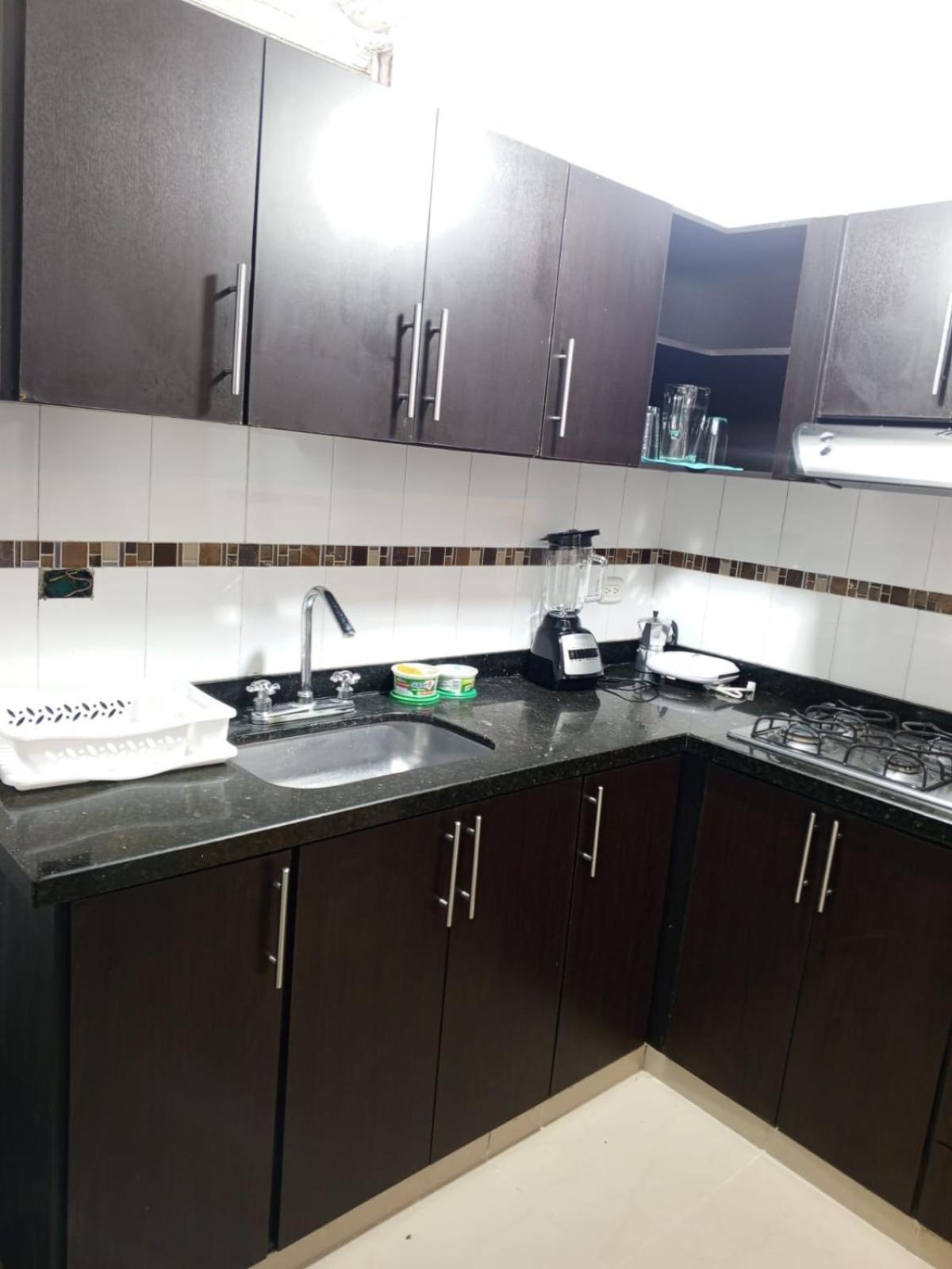 Apartment Provenza Housse-alquiler De En Apto Compartido *